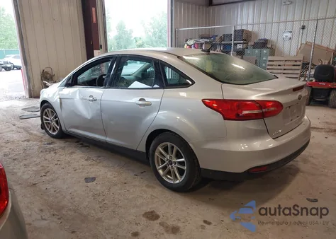 2015 Ford Focus Se z USA, uszkodzony, nr VIN 1FADP3F22FL280301